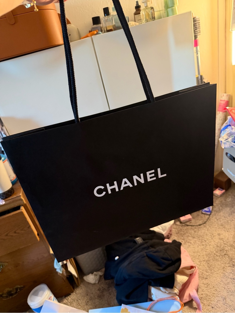 AUTHENTIC CHANEL SHOPPING BAGS BRAND NEW IN LARGE